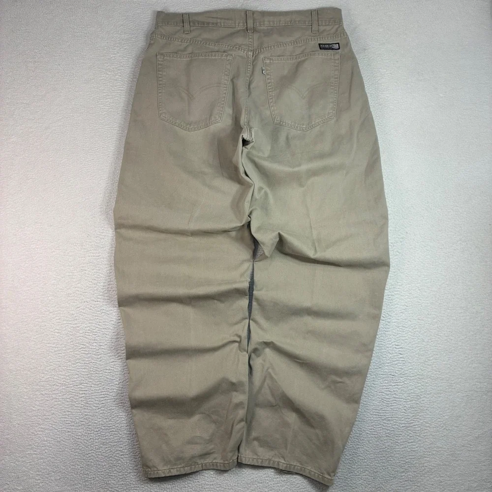 Vintage Levis L2 Khakis Chino Pants Men 36x34 Beige Baggy Wide Leg Relaxed 90s